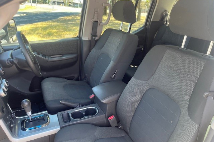 2013 Nissan Navara D40 Series 5 ST-X 550 4x4 D/C Pickup Ute Image 29