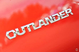 2017 Mitsubishi Outlander ZK LS Suv image 6