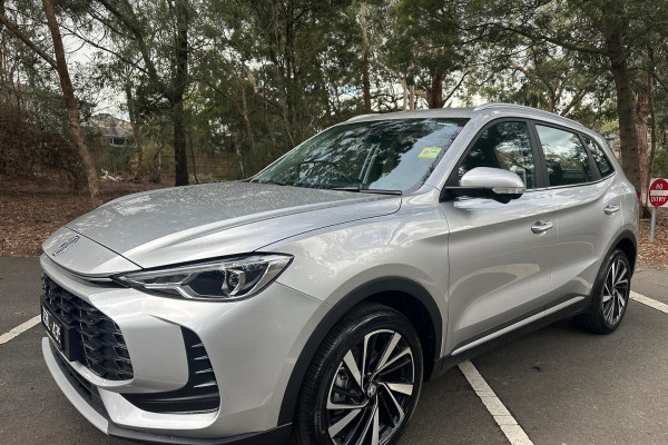 2026 MG ZS ZS32 Essence Hybrid+ SUV Image 2
