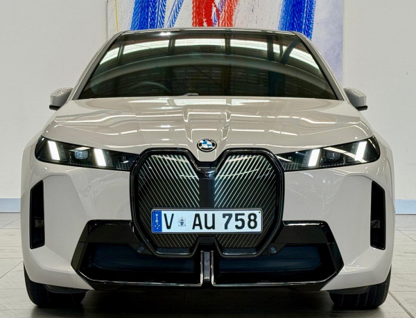2026 MY25 BMW iX I20 xDrive45 M Sport SUV image 2