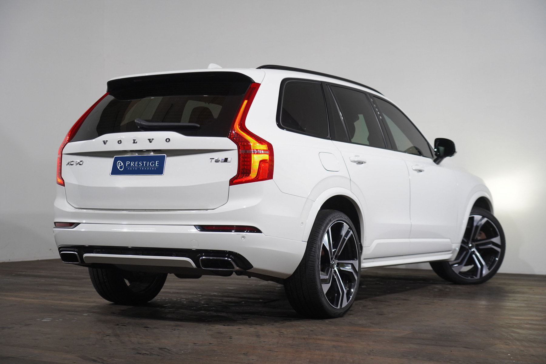 2020 Volvo XC90 T6 R-Design (Awd) SUV Image 7