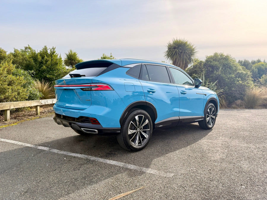 2026 MG HS Essence SUV Image 3