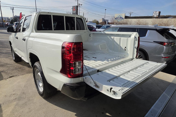 2026 Mitsubishi Triton MV GLX Ute Image 7