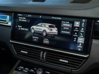 2018 Porsche Cayenne 9YA MY19 Turbo Suv