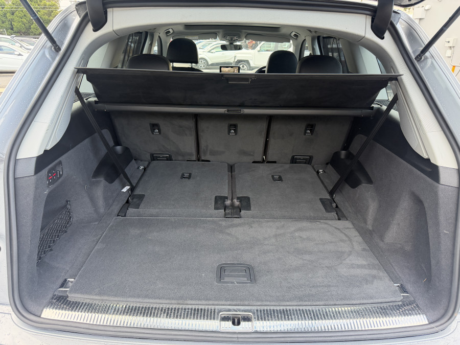 2018 MY19 Audi Q7 4M 45 TDI SUV Image 9
