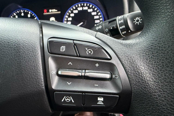 2021 Hyundai KONA OS.V4  SUV Image 16