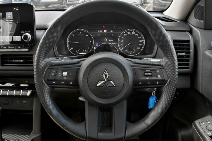 2024 Mitsubishi Triton MV GLX Ute Image 12