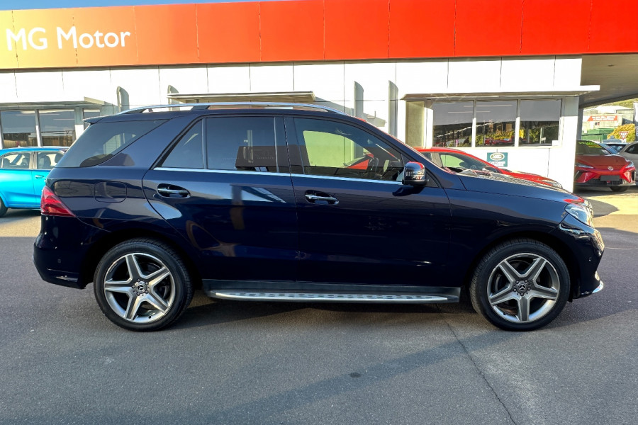 2018 MY18.55 Mercedes-Benz GLE-Class GLE250 d SUV Image 8