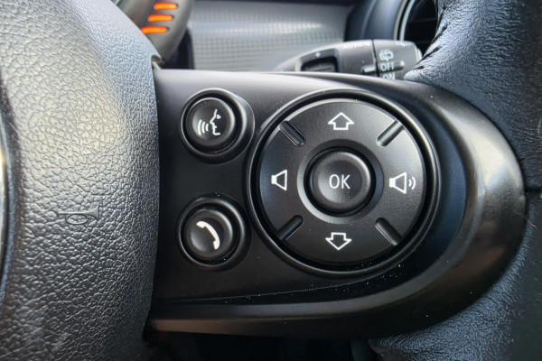 2015 MINI Cooper F56 Hatch Image 24