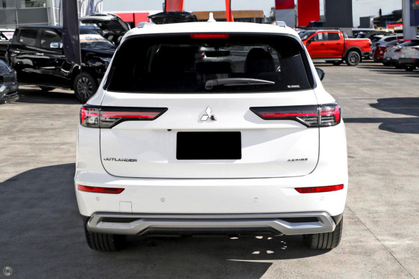 2025 Mitsubishi Outlander ZM Aspire SUV Image 2
