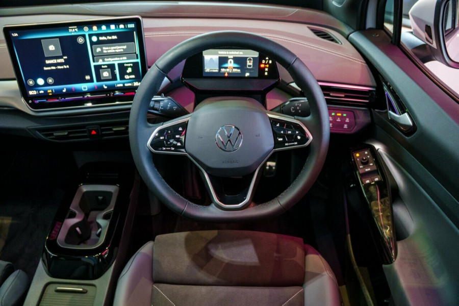 2025 Volkswagen ID. 4 E2 Pro SUV Image 9