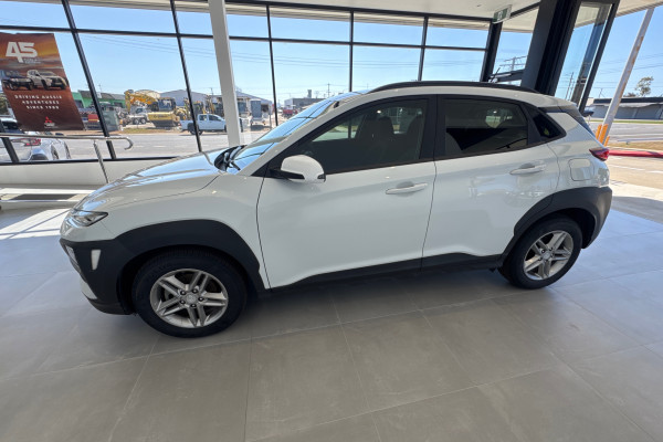 2018 Hyundai KONA OS Active SUV Image 2