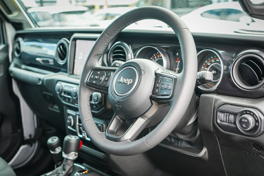 2023 Jeep Gladiator JT Night Eagle Pickup Image 17