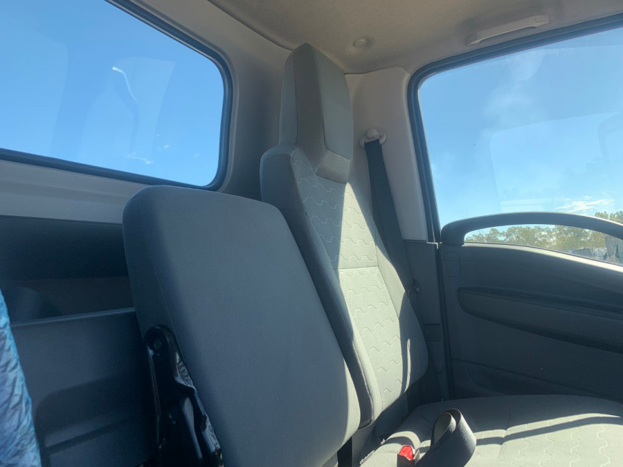 2026 Isuzu NPR Cab Chassis Image 17