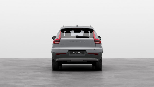 2025 Volvo XC40 XZ Plus B4 SUV image 4
