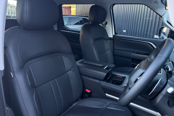 2025 MG U9 Black Edition Ute Image 12