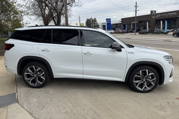 2025 MY26 Skoda Kodiaq PS 140TSI Sportline SUV Image 4