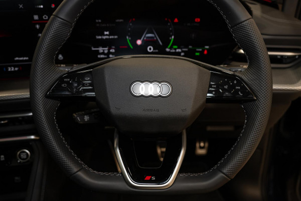2026 Audi Q5 e-hybrid 270kW SUV image 11