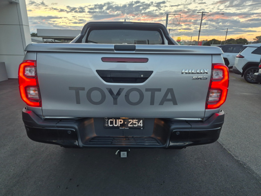 2024 Toyota HiLux GUN126R SR5 48V Ute Image 11