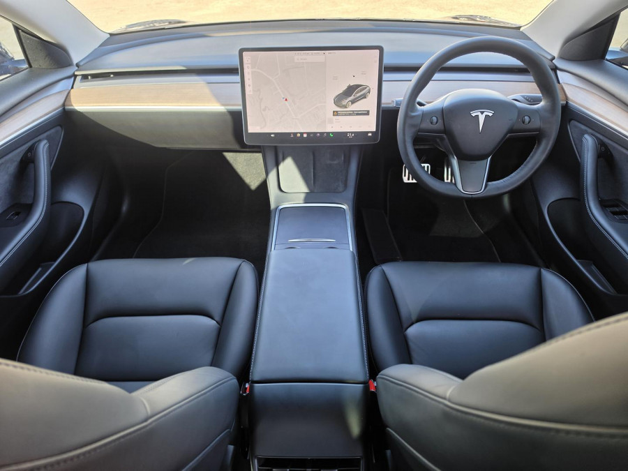 2021 Tesla Model 3  Long Range Sedan Image 16