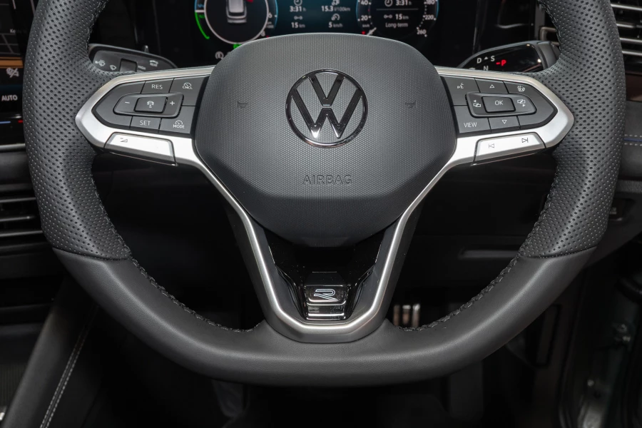 2026 Volkswagen Tiguan CT 200TSI eHybrid R-Line SUV Image 11