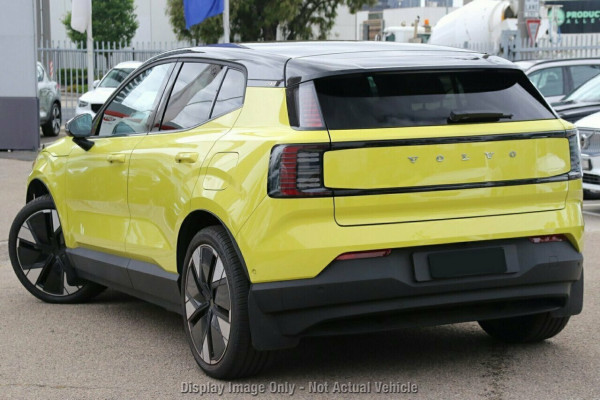 2024 Volvo EX30  Single Motor Extended Range Plus SUV Image 3