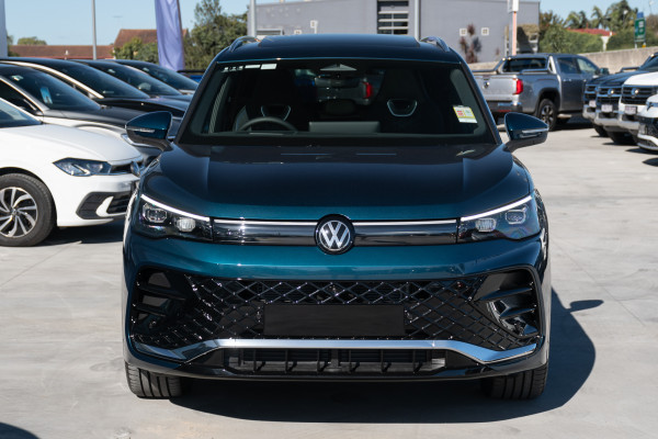 2026 Volkswagen Tiguan CT 150TSI R-Line SUV Image 4