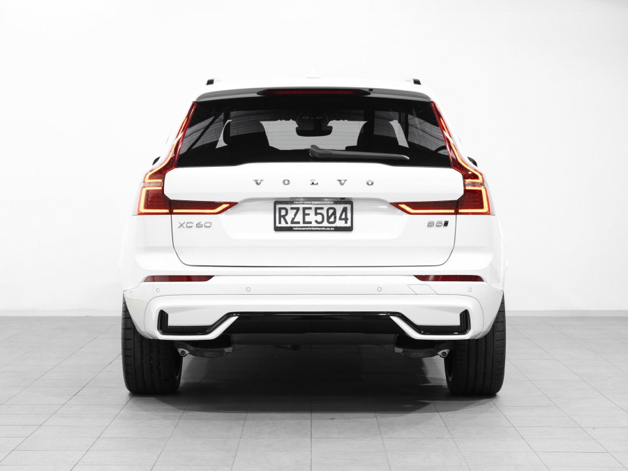2026 Volvo XC60 UZ B5 AWD Ultra Dark SUV Image 7