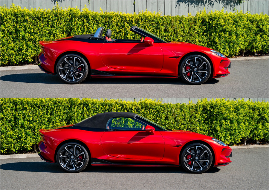 2026 MG Cyberster 77KWH AWD Convertible Image 2