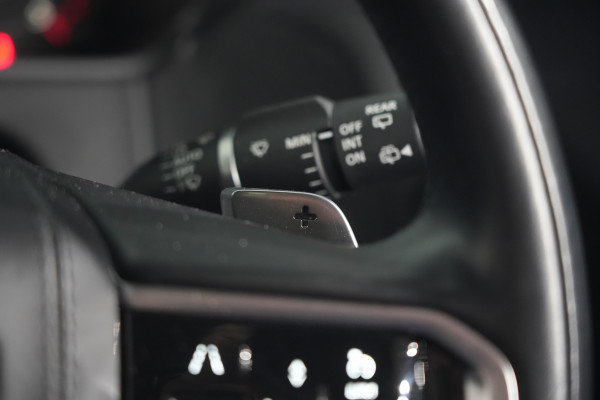 2023 Land Rover Range Rover Velar L560 D300 Edition SUV Image 24