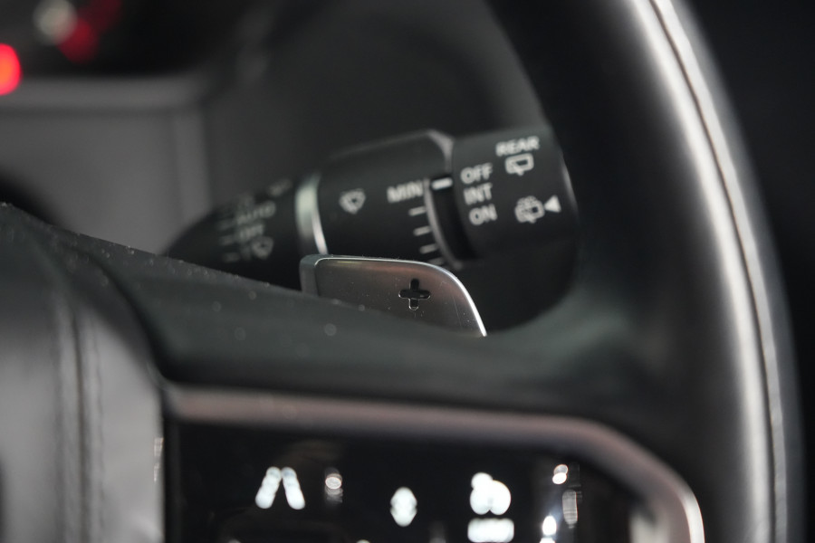 2023 Land Rover Range Rover Velar L560 D300 Edition SUV Image 24