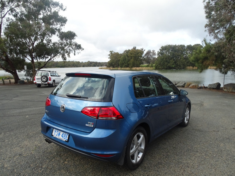 2015 Volkswagen Golf 7 90TSI Comfortline Hatch Image 3