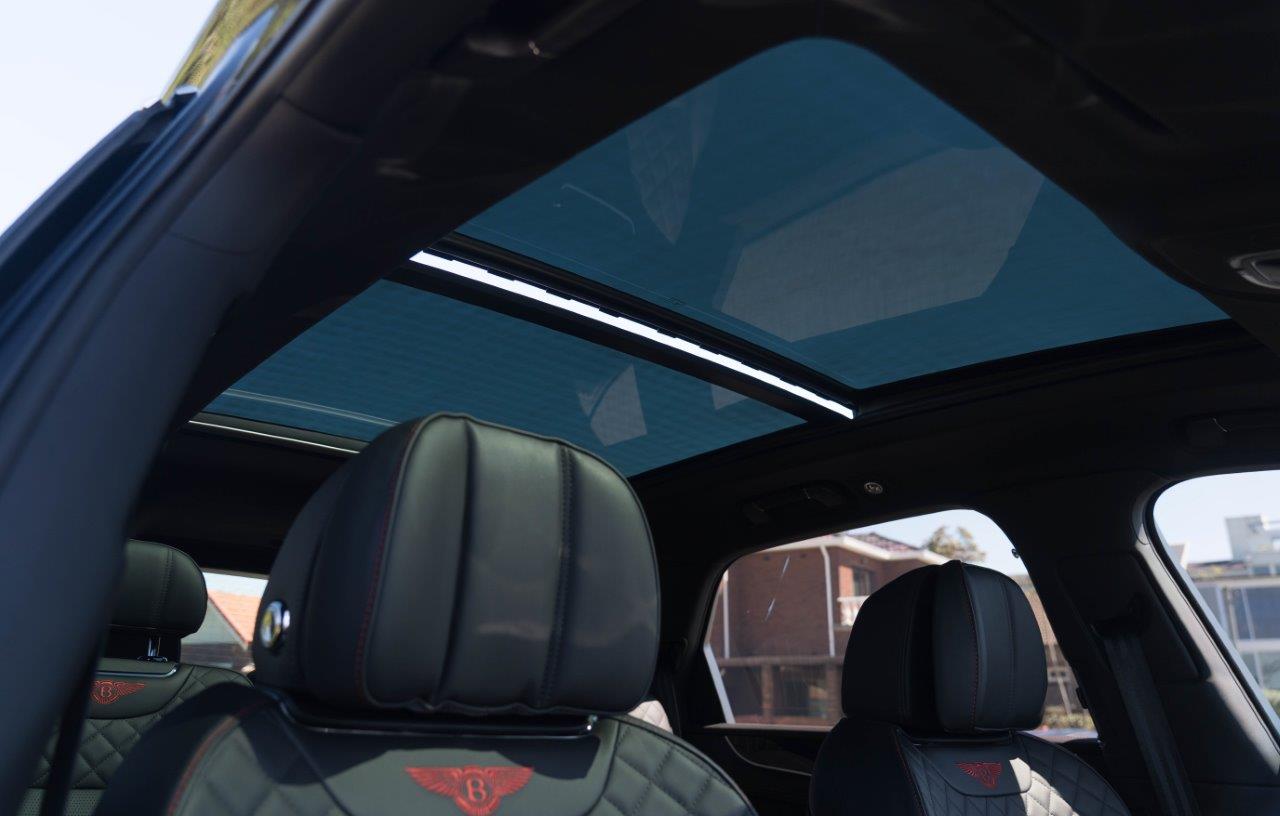 2018 Bentley Bentayga W12 Seven Seat SUV Image 10