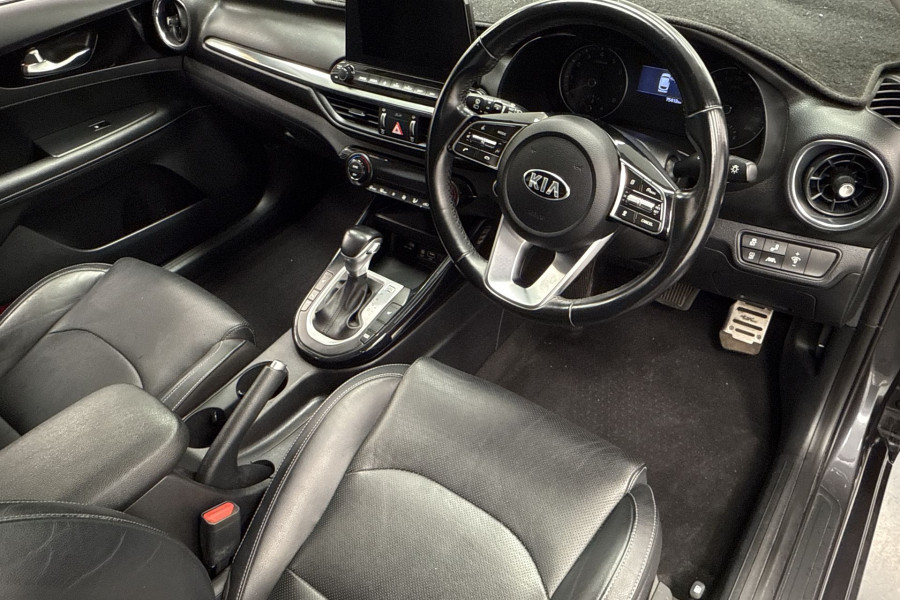 2020 MY1  Kia Cerato BD Sport+ Hatch Image 17