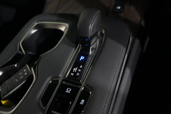 2025 Lexus LM 500h Ultra Luxury Black Trim SUV Image 16