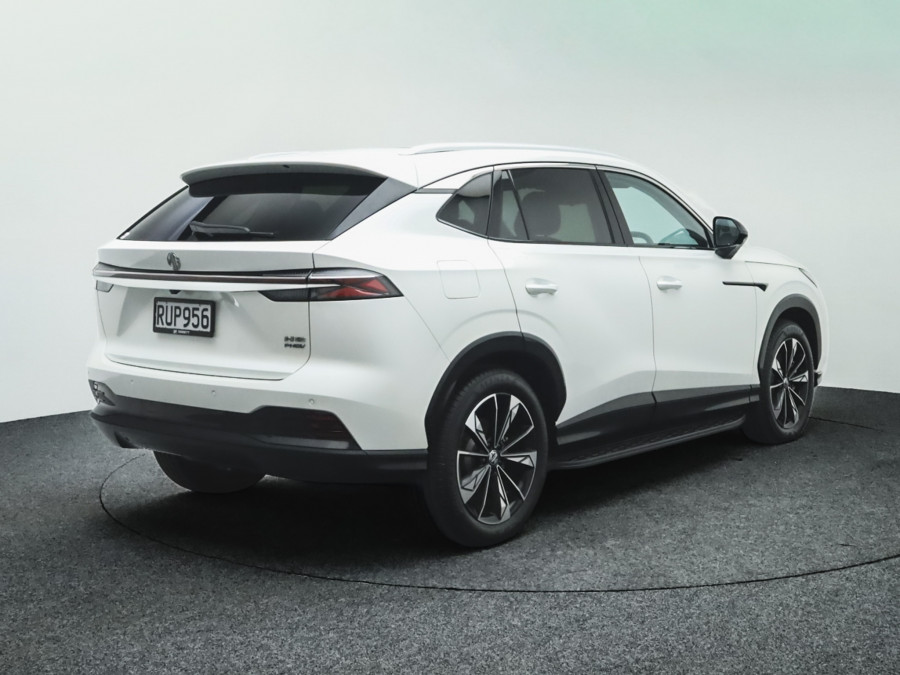 2026 MG HS Plug-in Hybrid Essence SUV Image 9