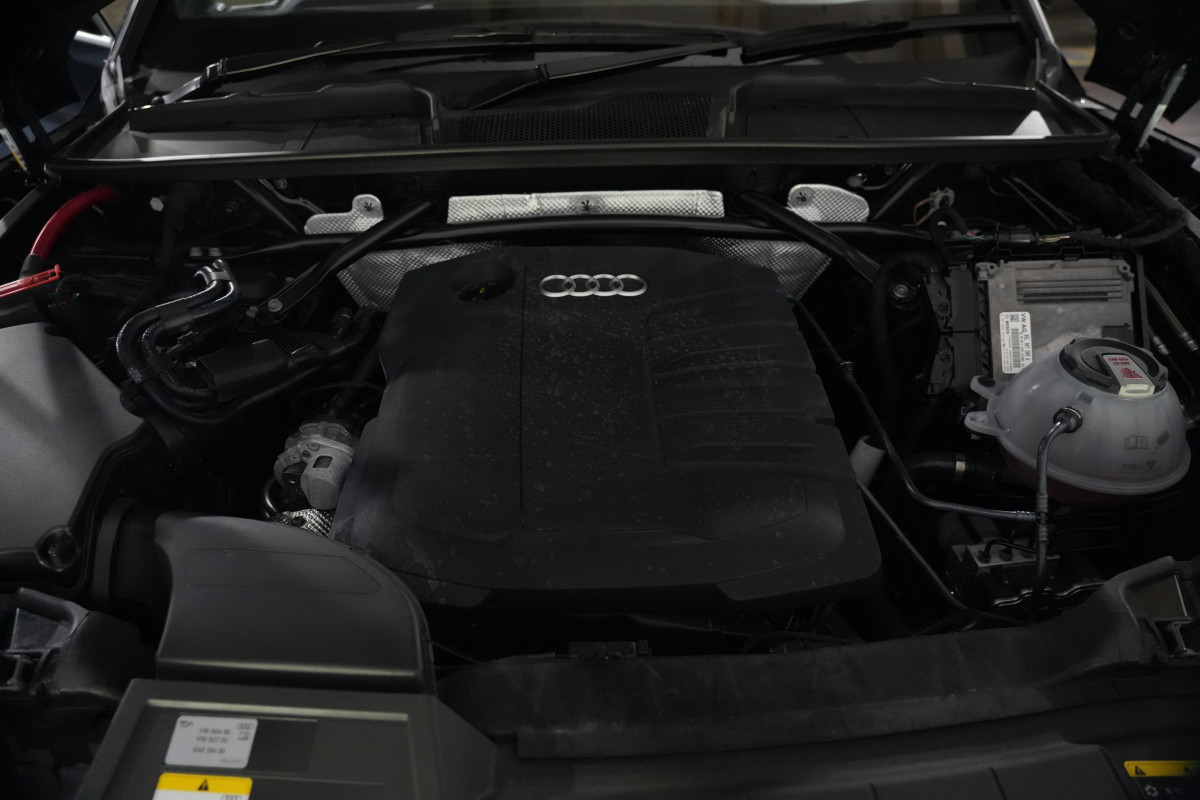 2025 Audi Q5 FY 40 TDI Sport SUV