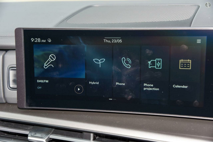 2025 Hyundai Santa Fe MX5.V1 Hybrid SUV Image 15