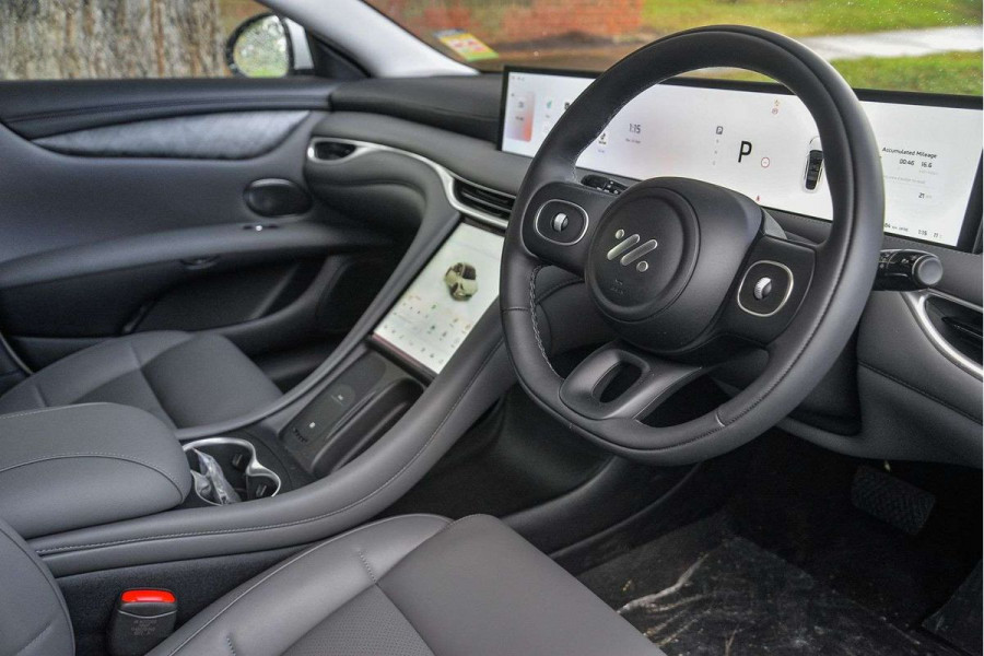2026 MG IM5 P12L Premium Hatch Image 9