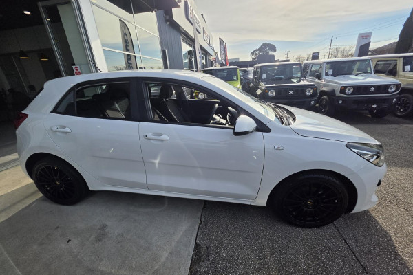 2017 Kia Rio YB S Hatch Image 3