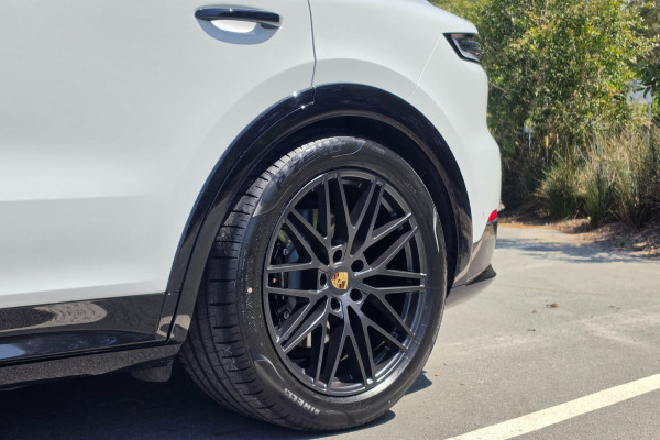 2024 Porsche Cayenne E3 II Tw.Turbo GTS Coupe Image 12