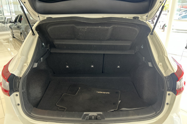 2021 Nissan QASHQAI SUV Image 18