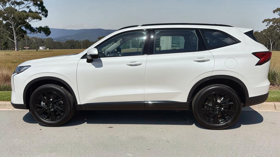 2026 GWM Haval H6 B01 Lux PHEV SUV Image 4