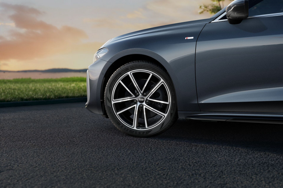 2025 Audi A5 B10 TFSI 200kW S line Sedan