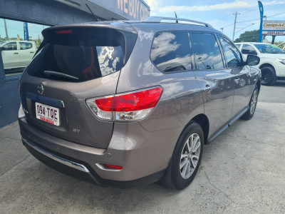 2014 Nissan Pathfinder R52 MY14 ST Suv Image 4