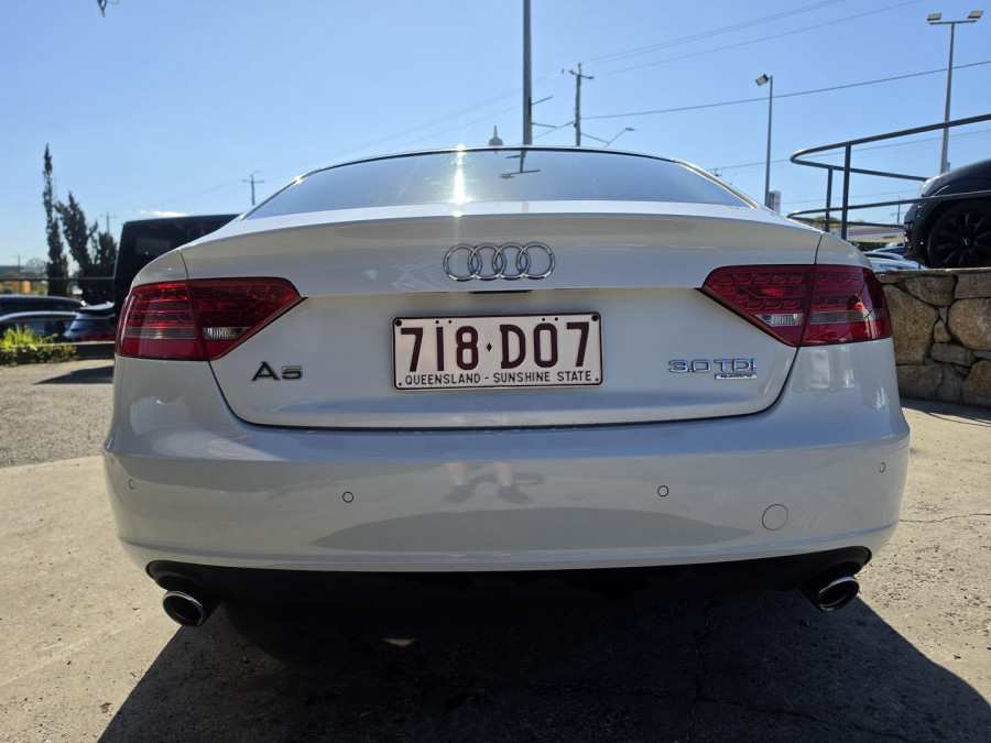 2012 Audi A5 8T  Hatch Image 8