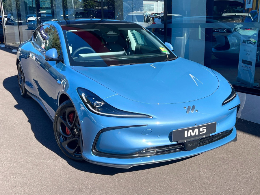 2026 MY25 MG IM5 P12L Performance Hatch Image 4