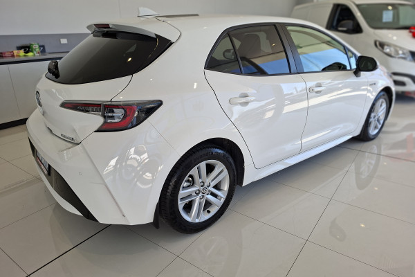 2022 Toyota Corolla ZWE219R  SX Hybrid Hatch Image 7