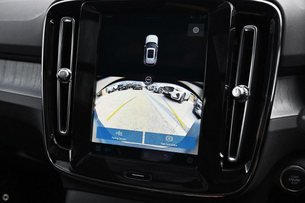 2025 MY26 Volvo XC40 XZ Ultra B4 Bright SUV Image 13