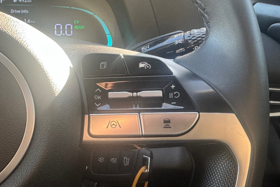 2024 Hyundai i30 CN7.V2 Hybrid Sedan Image 16